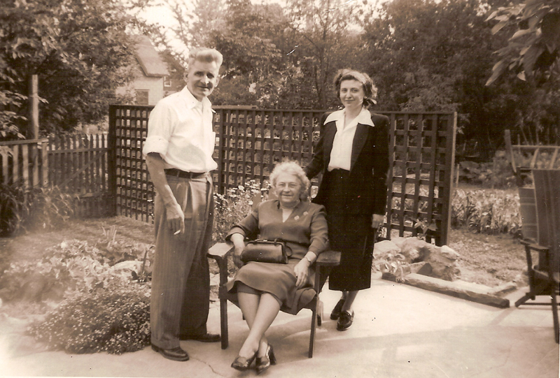 LEo, Rhea, and Pauline Vaillancourt