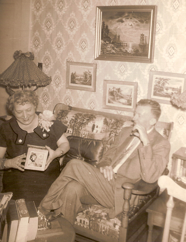 ALice and Andre at Home 1