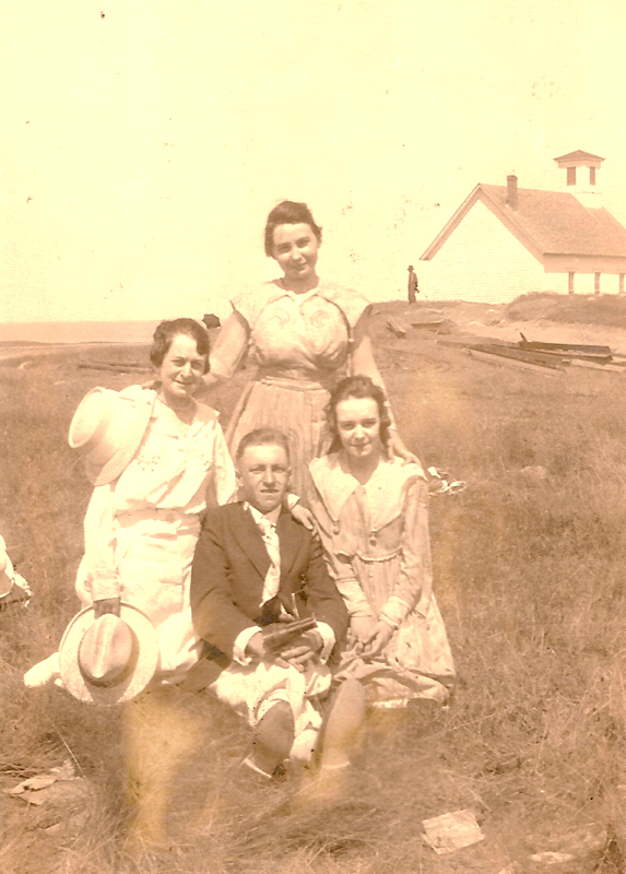 ALice Imelda Dolores and Donat
